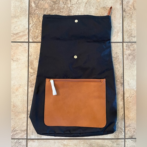 DSW Backpack NWOT - Picture 4 of 4